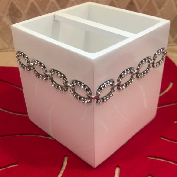 Mike + Ally Dual Toothbrush Holder With Crystals - Picture 3 of 3